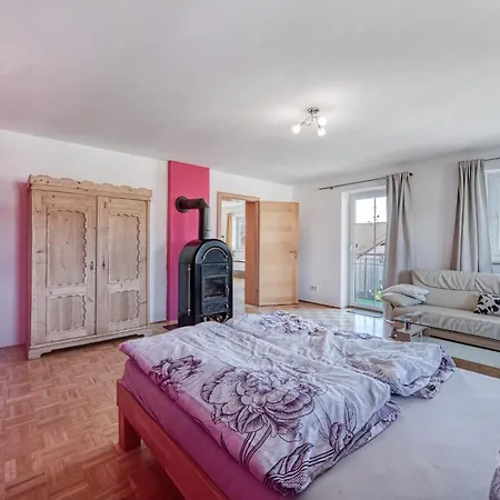 Haus Reichl 아파트 Berndorf bei Salzburg