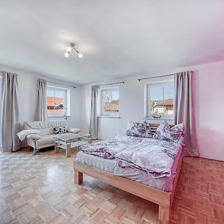 Haus Reichl 아파트 Berndorf bei Salzburg